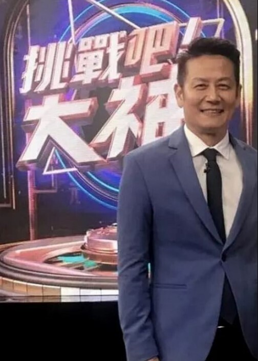 舞蹈系校花胸大屁股有弹性浴室用自来水玩冰火两重天真是爽透了 - 忘不了爽剧